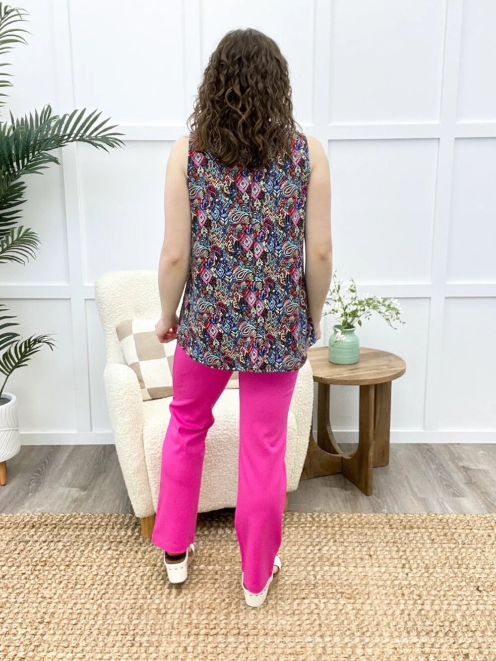 DEAR SCARLETT Women's Solid Straight Leg Magic Pants - Picture 7 of 11